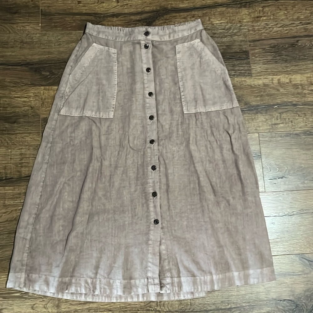 Universal Thread Skirt